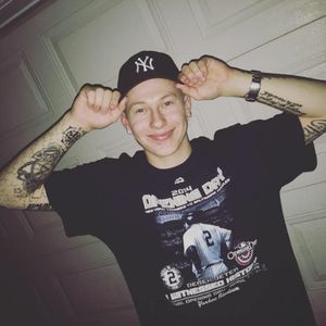 Meet your Posher, Bret